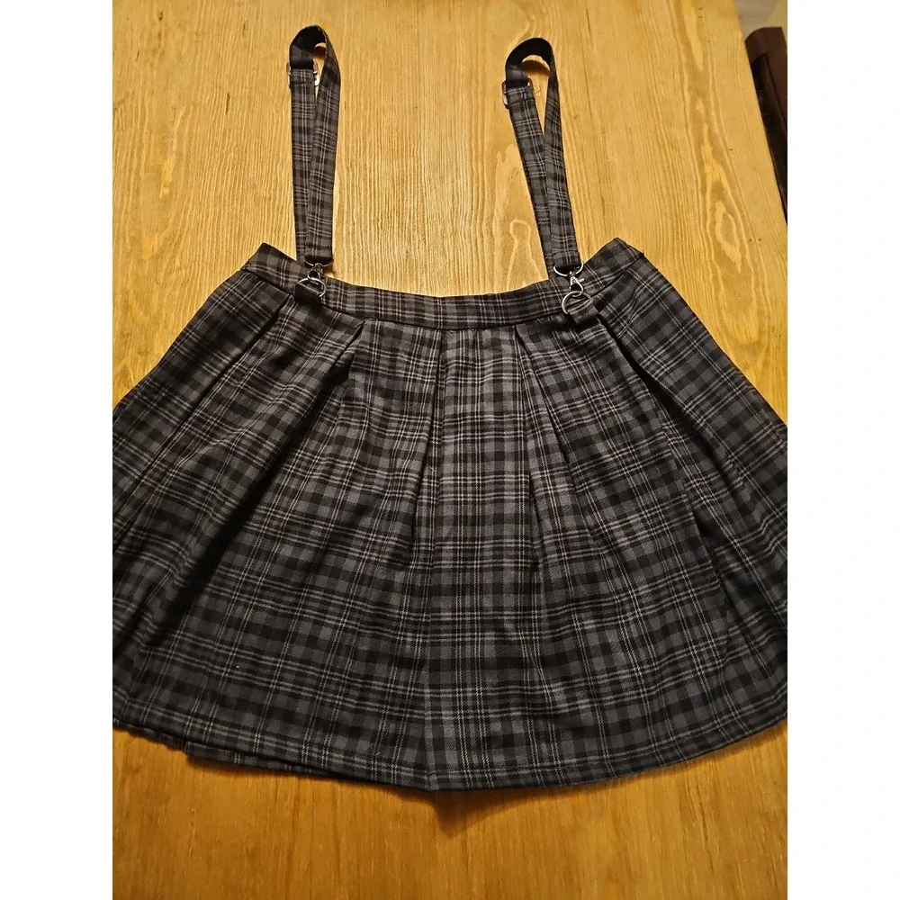 Hot Topic Ladies Size XL Plaid Skirt Grunge, Y2K, Goth